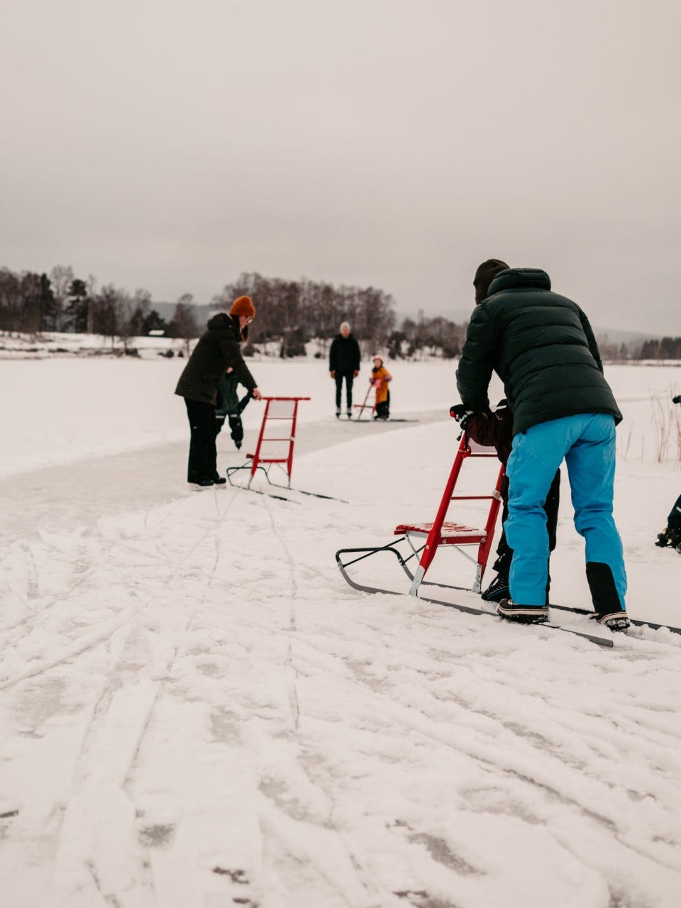 Invigning av lånesparkar på Byrviken i Siljansnäs.